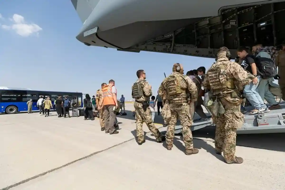 Бундесвер эвакуировал из Афганистана Фото: Автор: twitter-аккаунт Heer / @Deutsches_Heer