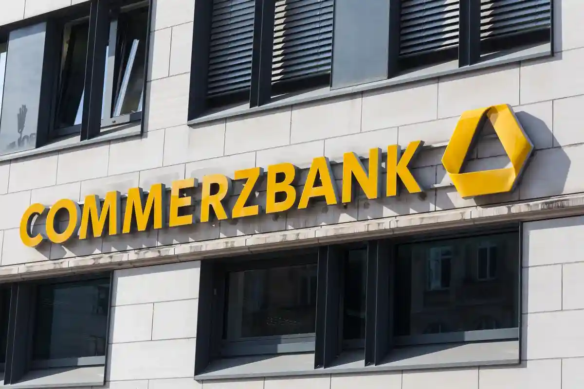 Commerzbank оплатит расходы польского филиала mBank