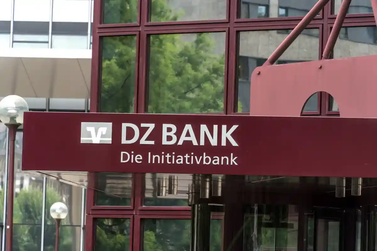 DZ Bank AG. Фото: Cineberg / shutterstock.com