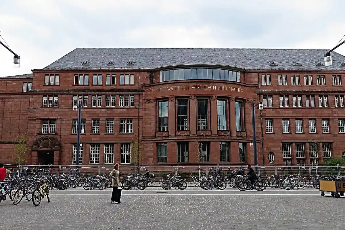 Universität Freiburg. Фото: mygermanuniversity.com