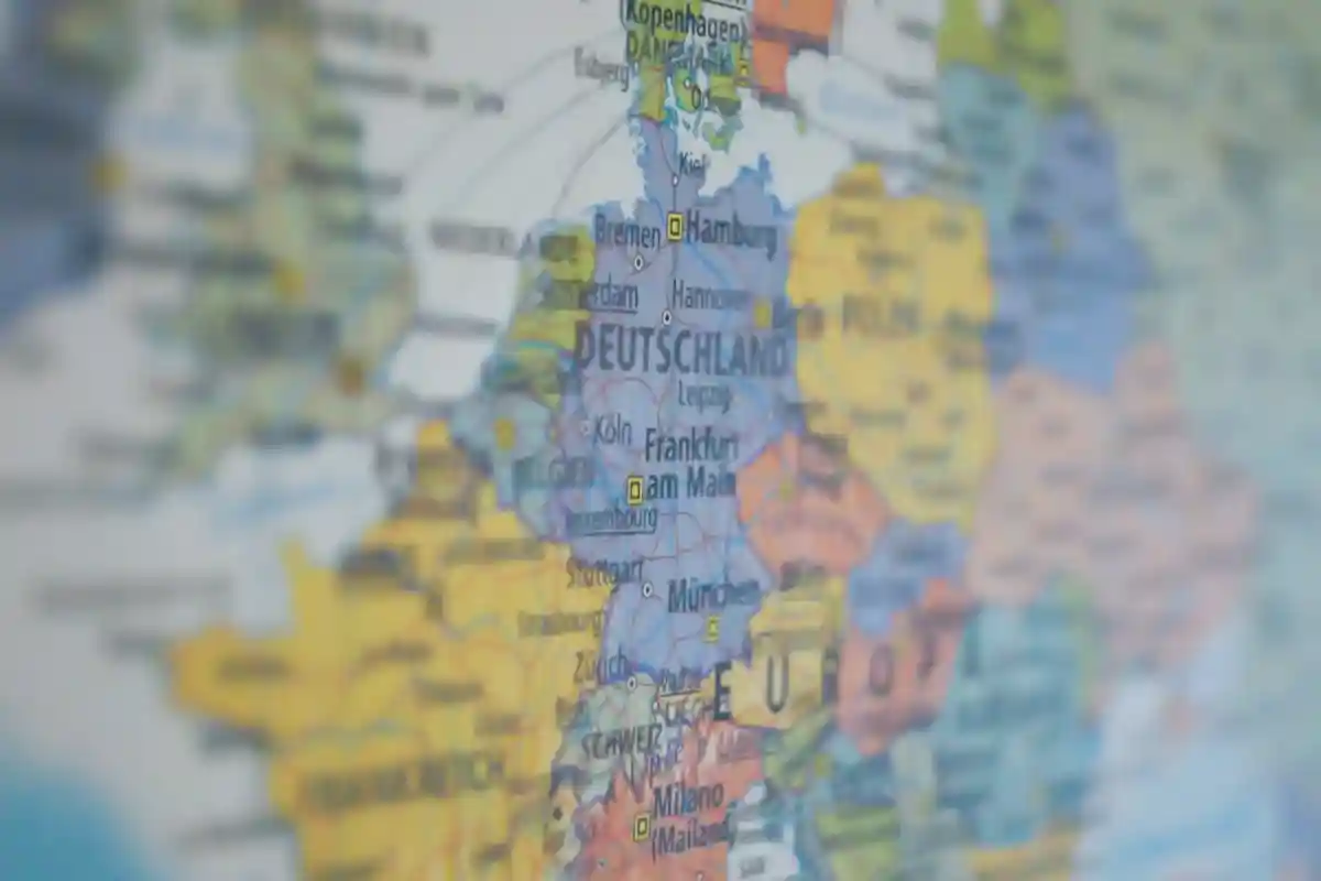 Обладатель Blaue Karte EU имеет право находиться в течение полугода до 90 дней в любом из государств ЕС, кроме Великобритании и Ирландии. Фото: Pixabay / Pexels.com