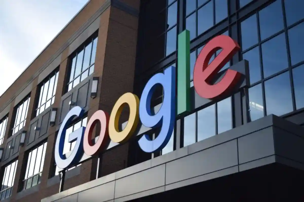 Компании Google Inc исполнилось 23 года
