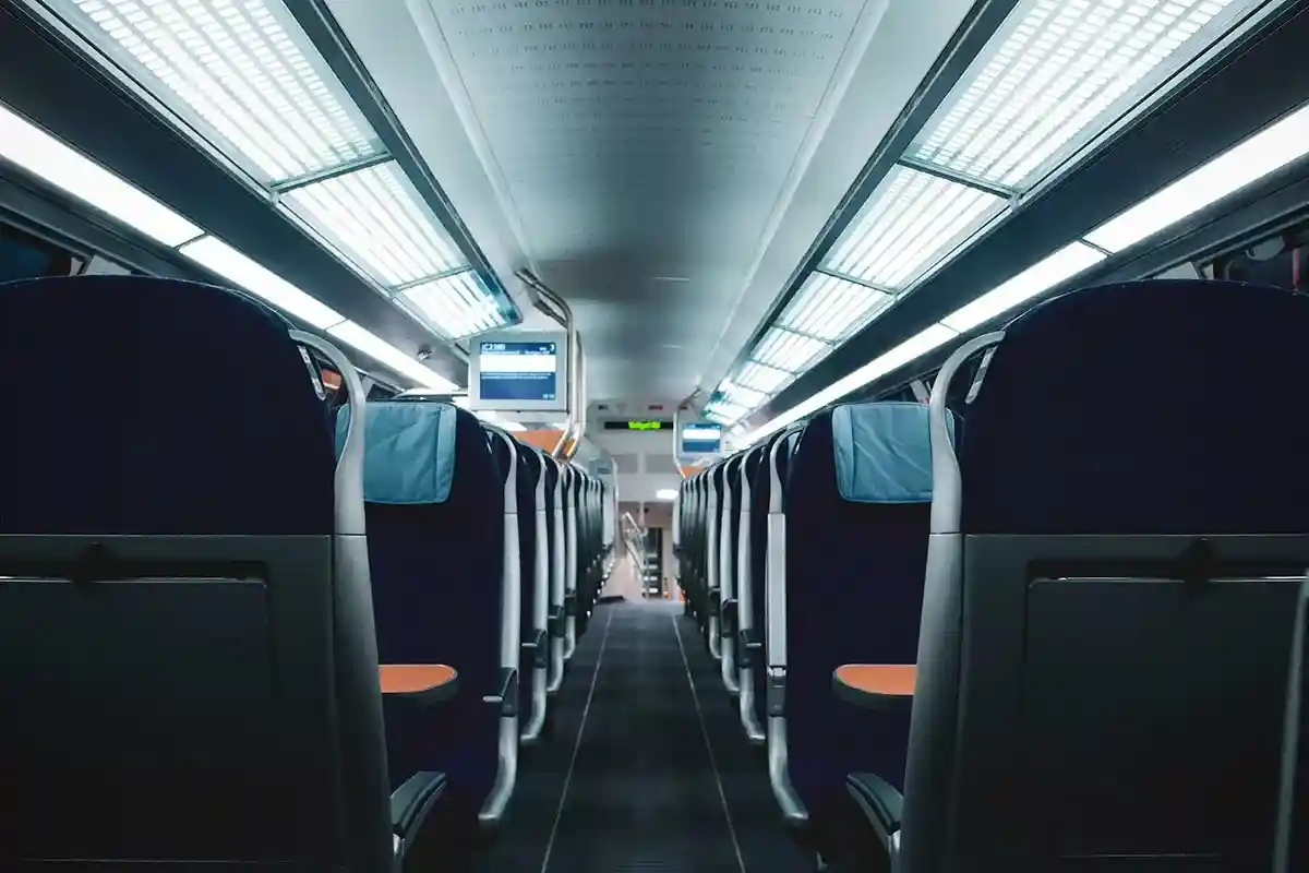 Дизайн интерьера нового Intercity 2, IC2 от Bombardier, Twindexx Vario для Deutsche Bahn. Фото: Christian Lue / Unsplash.com