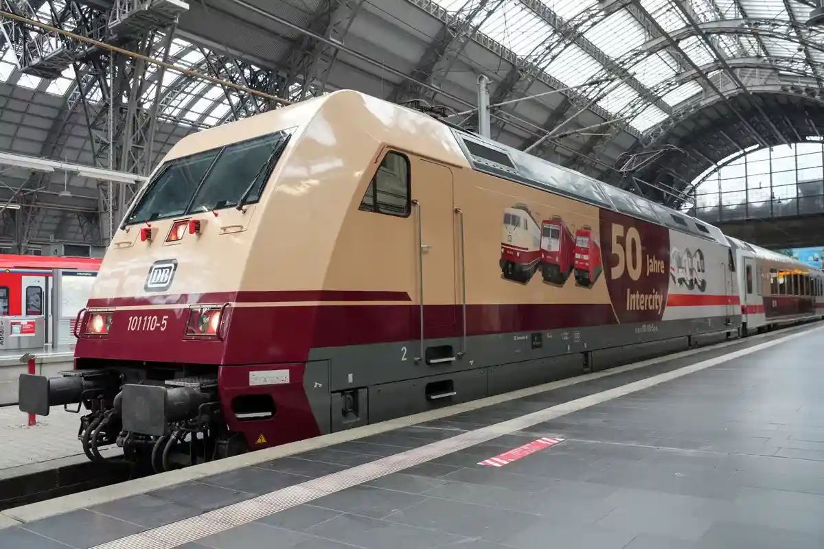 50 лет Интерсити: Deutsche Bahn запускает юбилейный локомотив