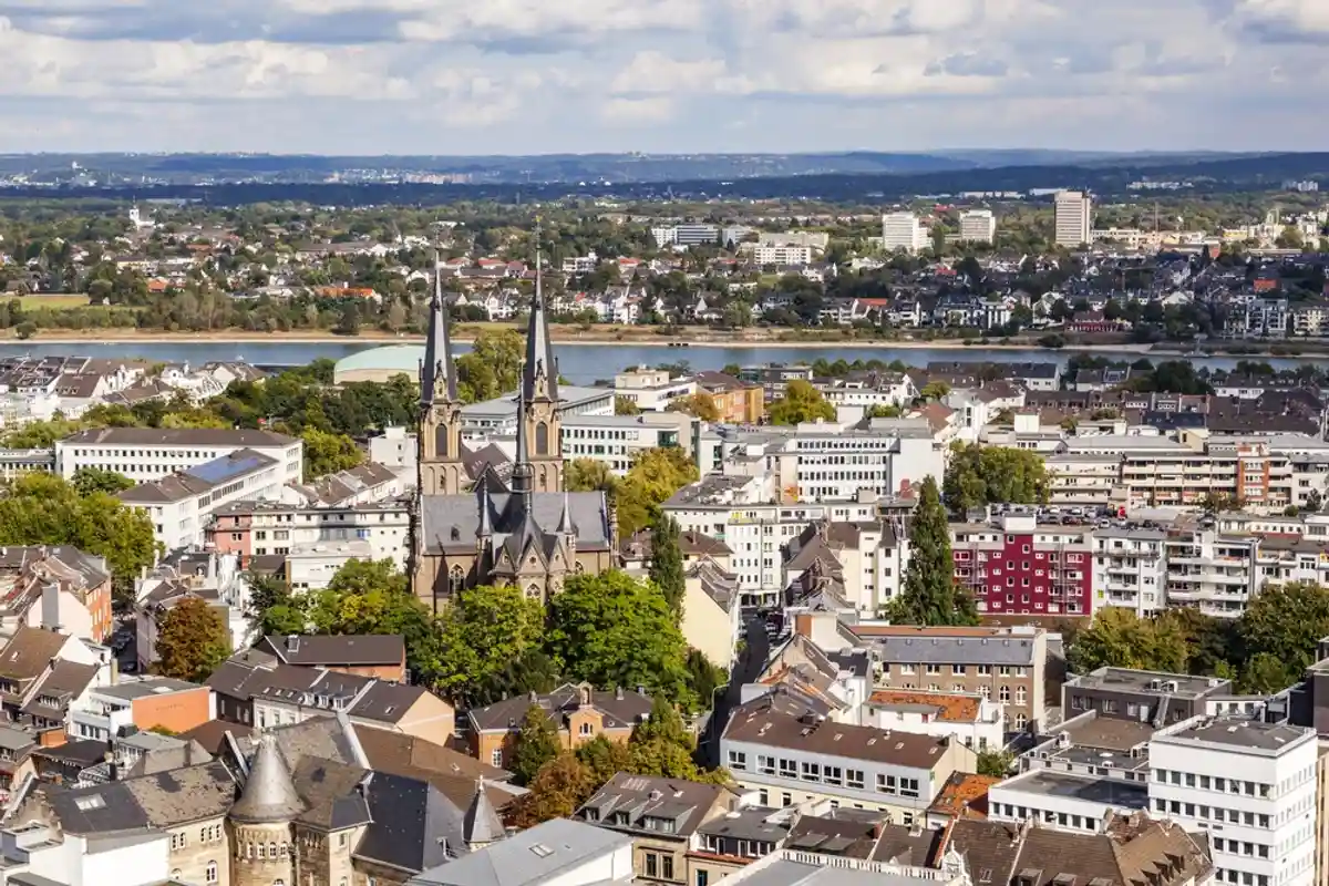 Бонн (Bonn). Фото: travelview / shutterstock.com