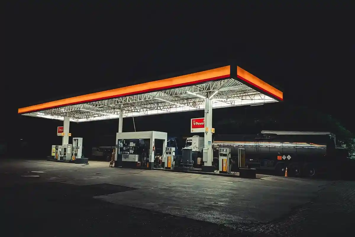 Цена на бензин в Германии. Фото: sergio souza / Pexels.com