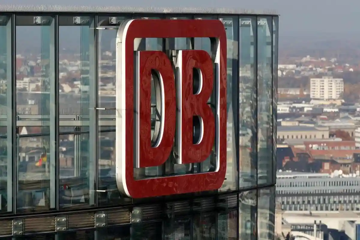 Офис Deutsche Bahn. Фото: YouHalal.com / twitter.com