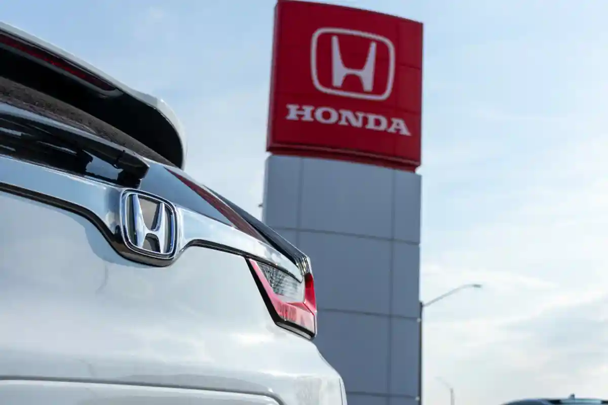 Honda начала тестировать продвинутый автопилот в Германии. Такого нет и у Tesla