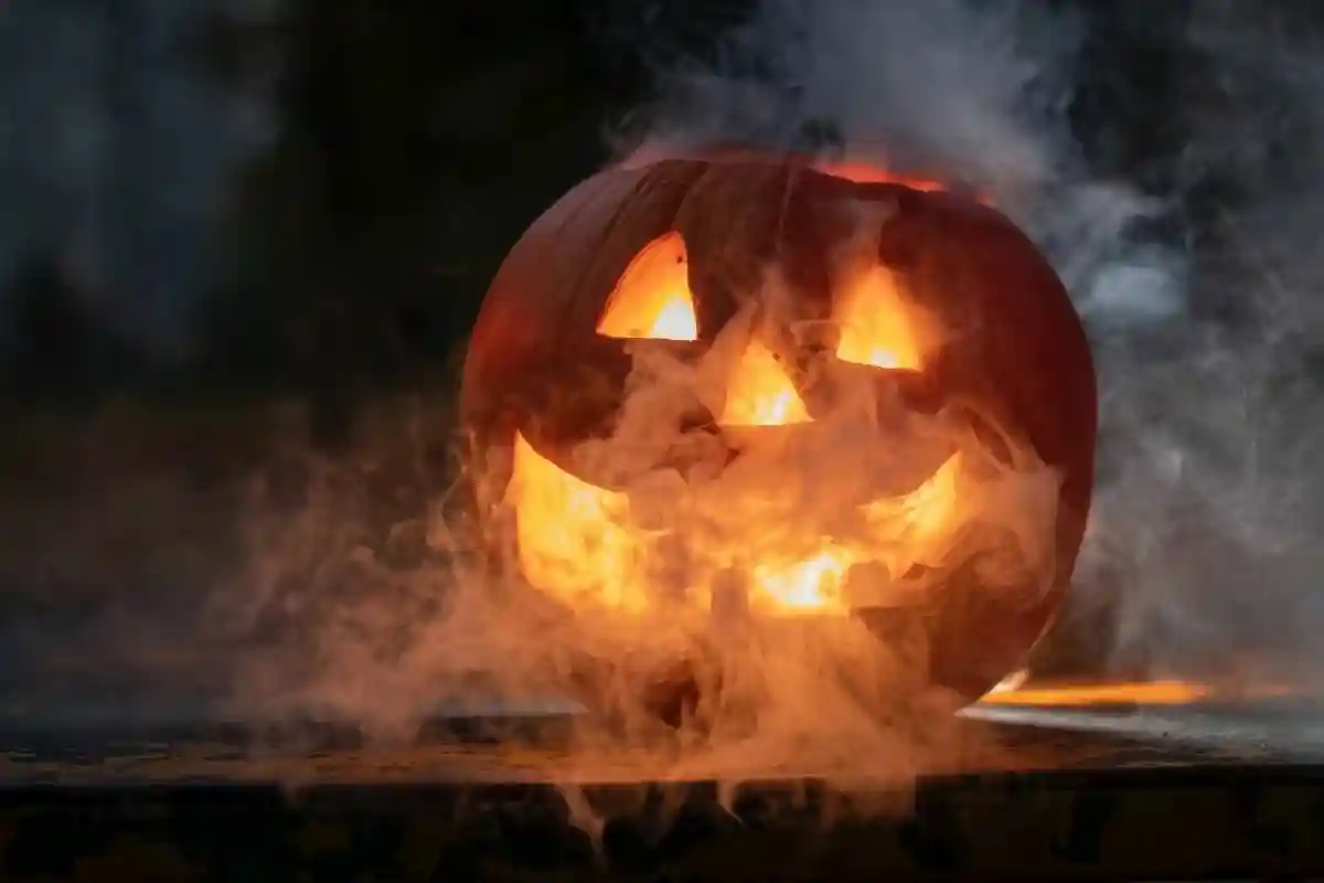 Страшные фильмы на Хэллоуин: что и где посмотреть сегодня?