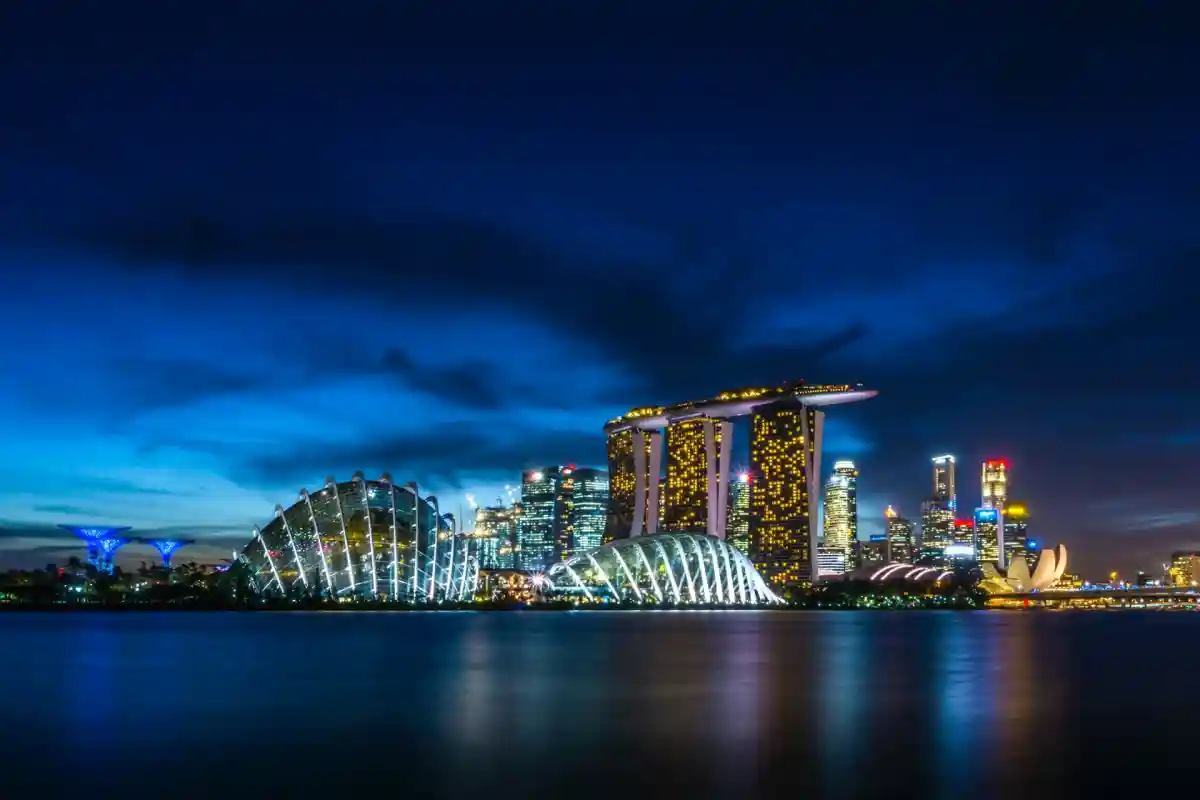 Сингапур - город будущего. Фото: Mike Enerio / unsplash.com 
