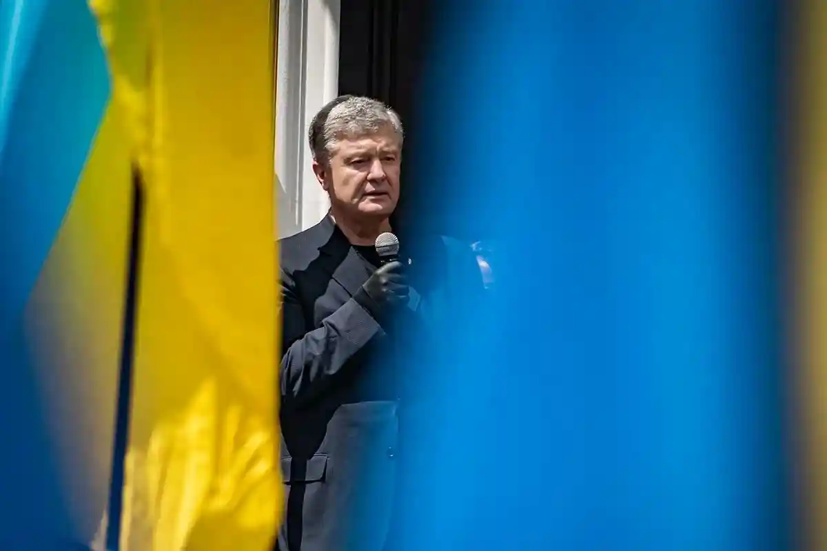 Для тысяч сторонников Порошенко – свой парень. Фото: shutterstock.com