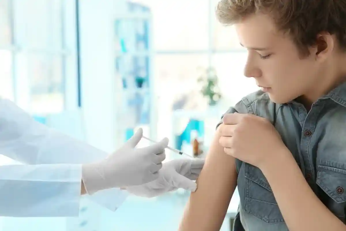 Вакцинация для подростков в Германии