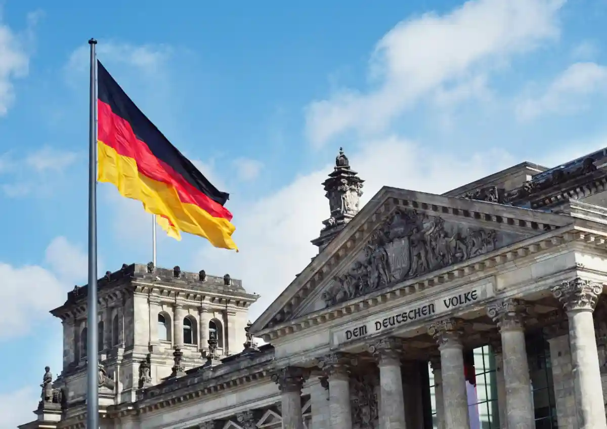 В Германии рассчитывают избрать нового канцлера к 6 декабря