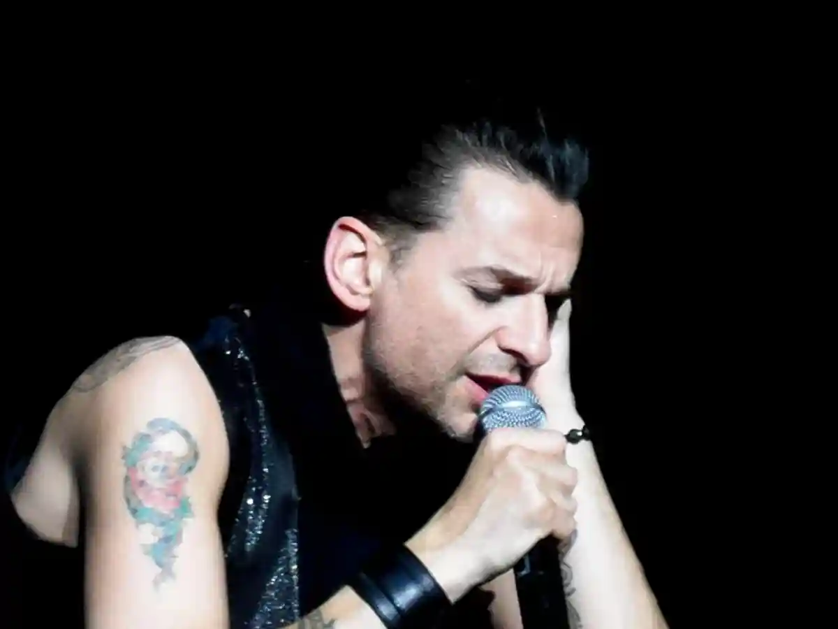 Лидер Depeche Mode Дейв Гаан выпустит альбом каверов вместе с проектом Soulsavers