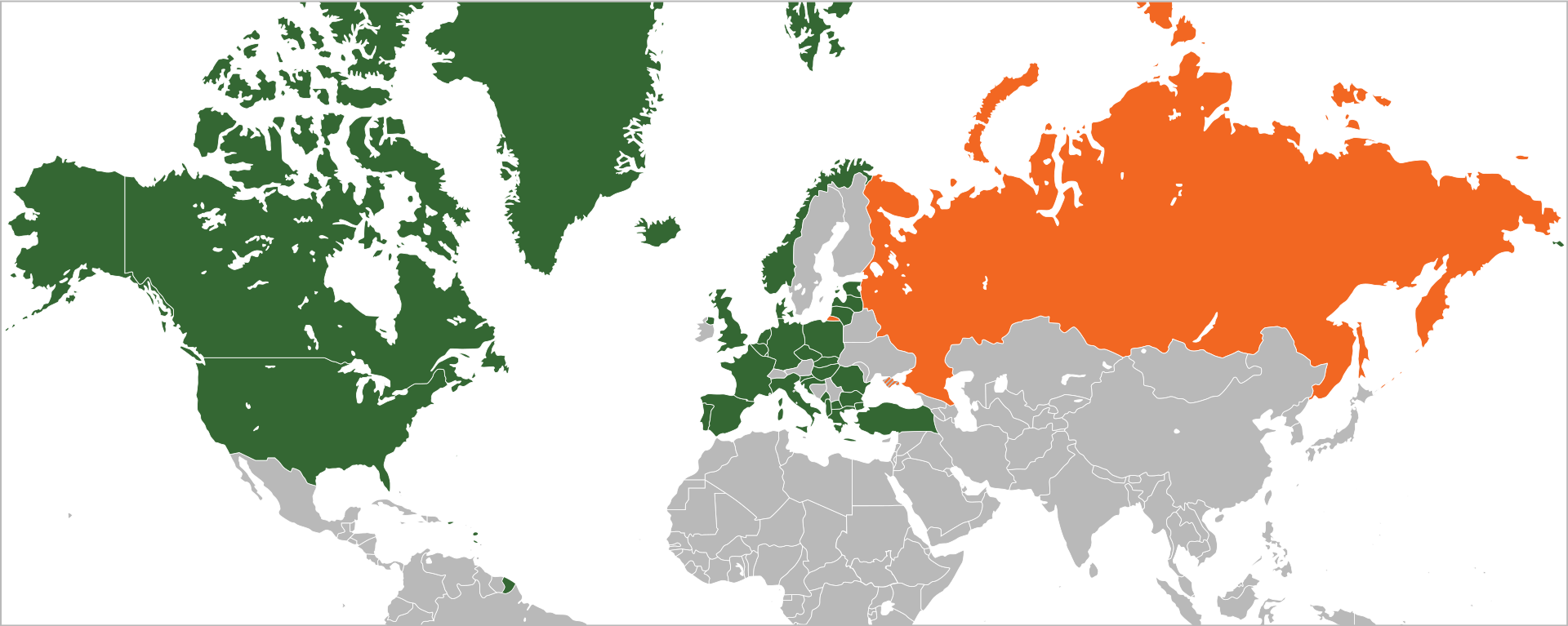 Страны-члены НАТО в зеленом цвете и Россия в оранжевом. Фото: Location_NATO.svg : Ssolbergj / Wikipedia.org