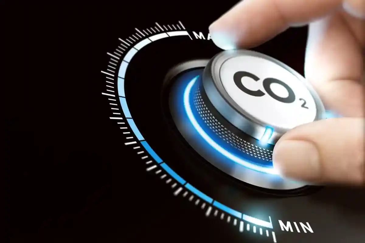 Концепция сокращения выбросов CO2 Фото: Olivier Le Moal/Shutterstock.com
