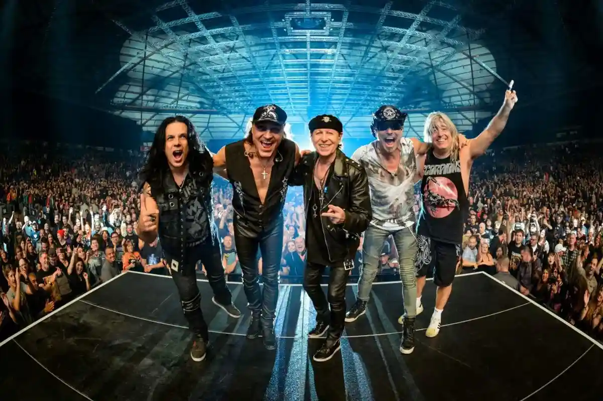 Scorpions выпустили песню и клип о гробовщике. Известна дата выхода нового альбома