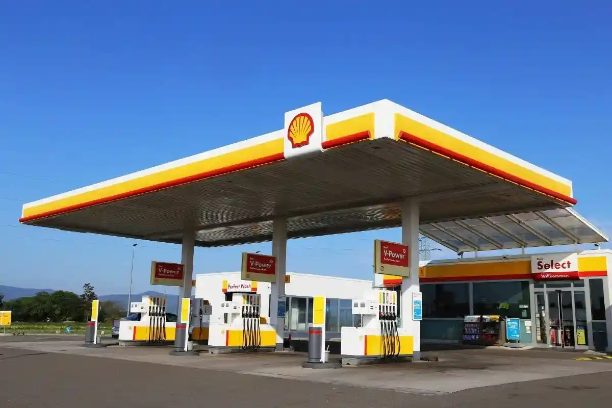 Нефтяной гигант Shell: производство топлива по-новому в 2025 году фото 1