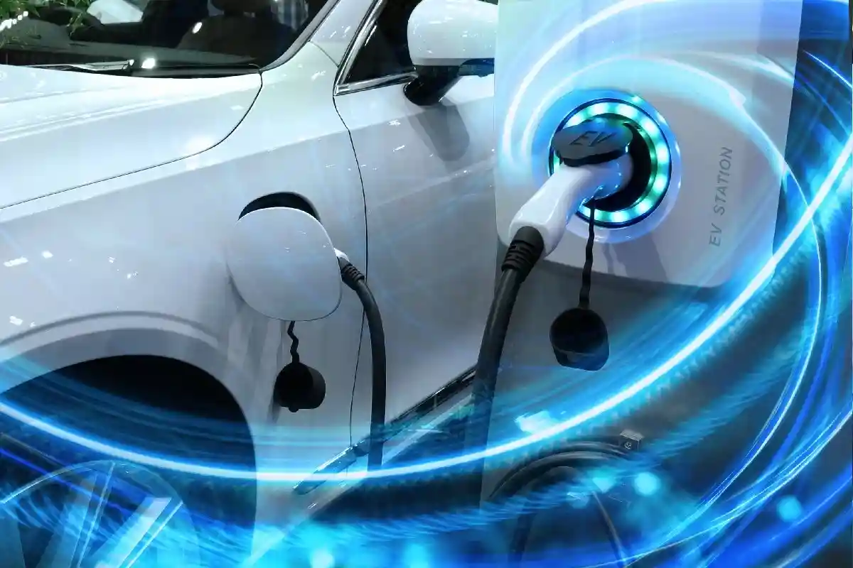 СДПГ, «Зеленые» и СвДП хотят реформировать финансирование электромобилей и подключаемых гибридов. Однако планируется, что финансирование прекратится к концу 2025 года. Фото: buffaloboy / Shutterstock.com