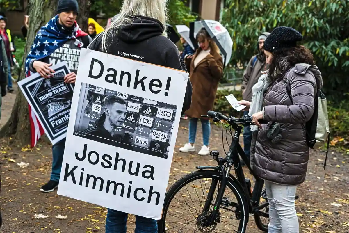 Немцы поддерживают позицию Киммиха по вакцине