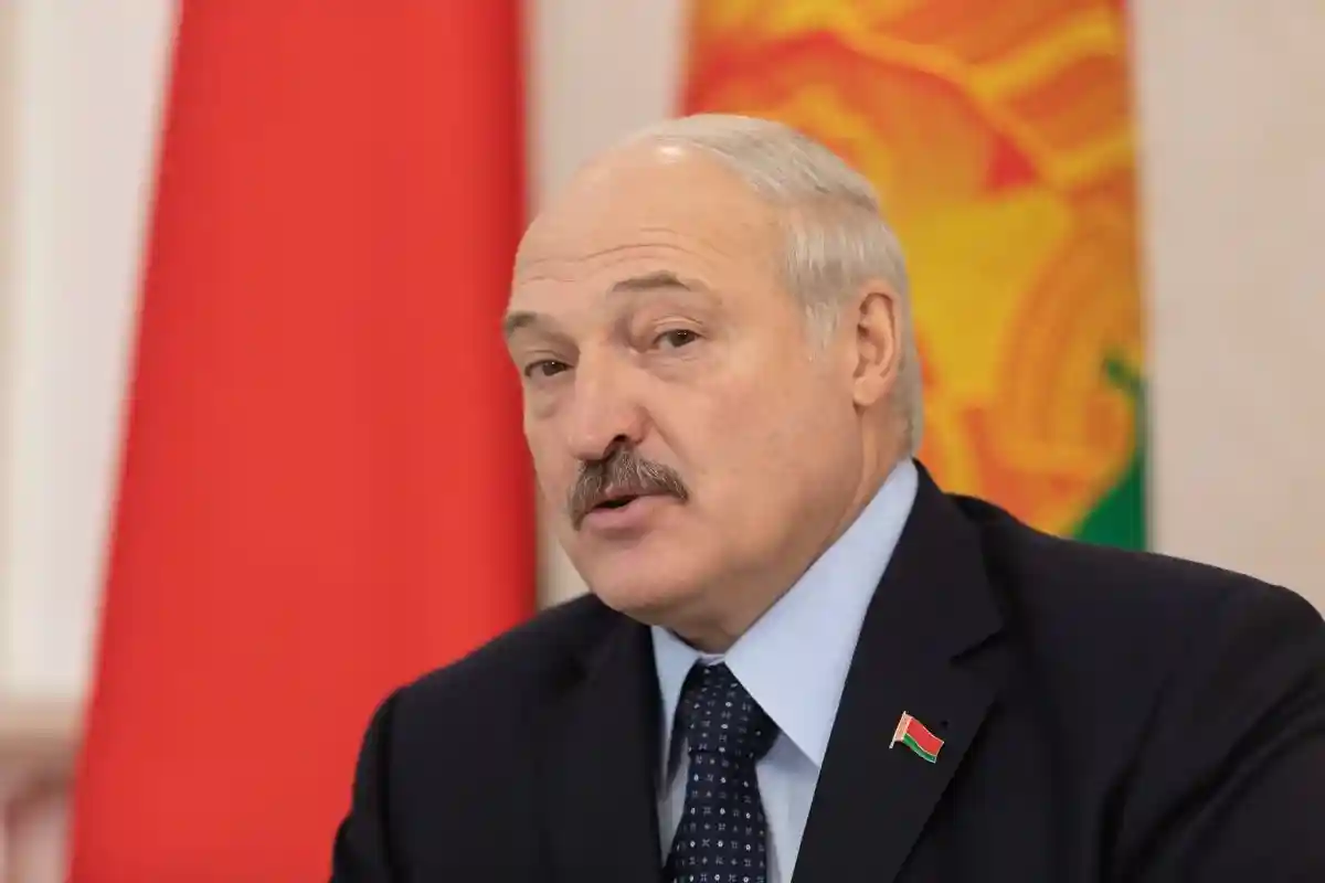 «Пусть Евросоюз оплатит». Лукашенко высказался об эвакуации мигрантов