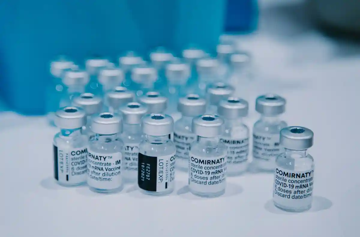 Глава BioNTech: вакцинироваться придется каждый год. Фото: Mat Napo/Unsplash.com