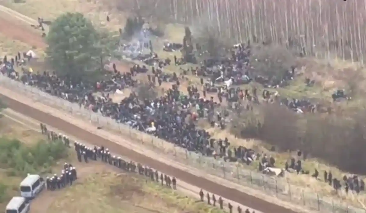 На границе с Польщей тысячи мигрантов. Скриншот / Telegram