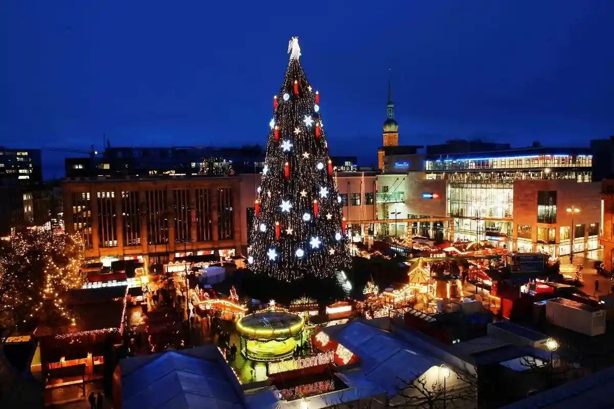 Рождественская ярмарка открылась в Дортмунде фото 1