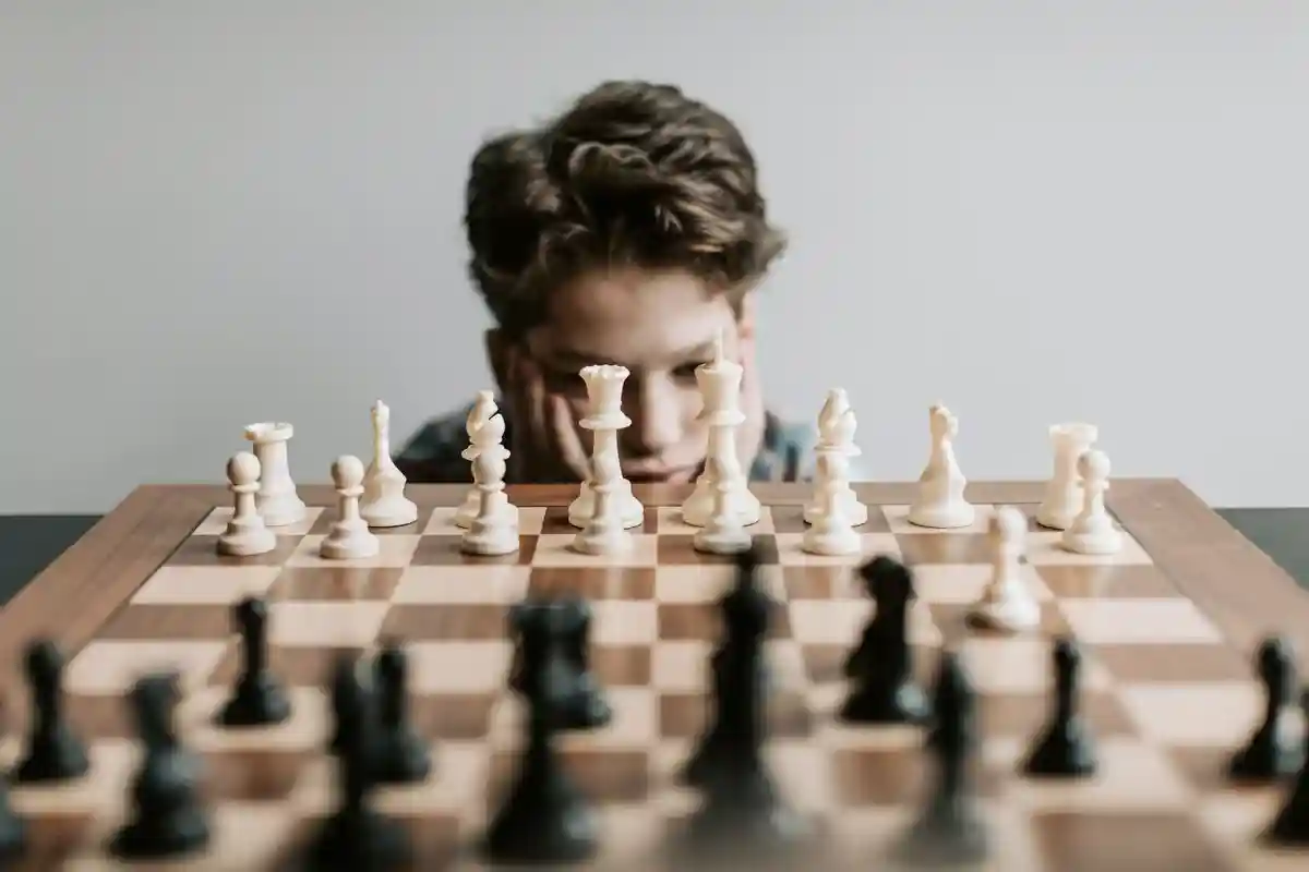 Как правило, шахматные кружки могут посещать дети, обучающиеся в третьем или четвертом классе. Фото: shutterstock.com