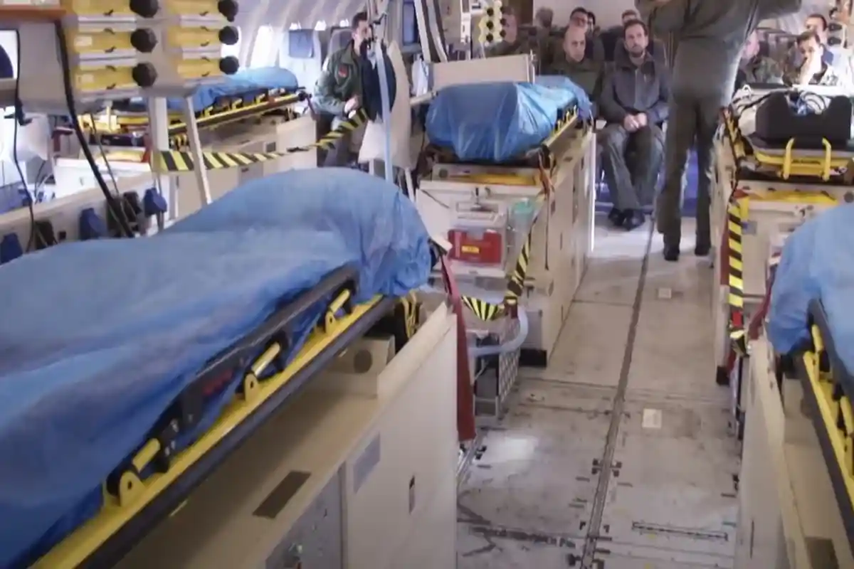 Спецсамолеты для эвакуации COVID-пациентов Фото: Автор: скриншот с youtube-аккаунта KBP Airport