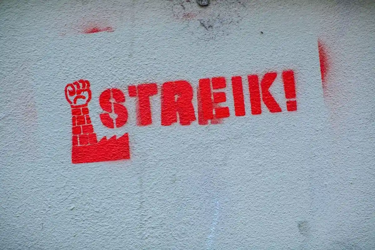 Работа медиков в коронавирус: началась забастовка в Грайфсвальде
