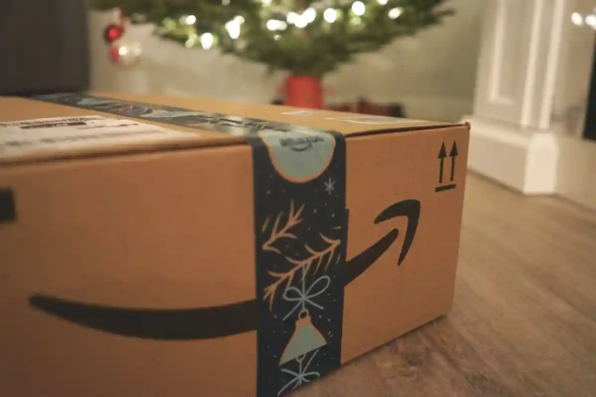 Рождество без подарков: сотрудники Amazon снова бастуют. Фото: Wicked Monday/Unsplash.com