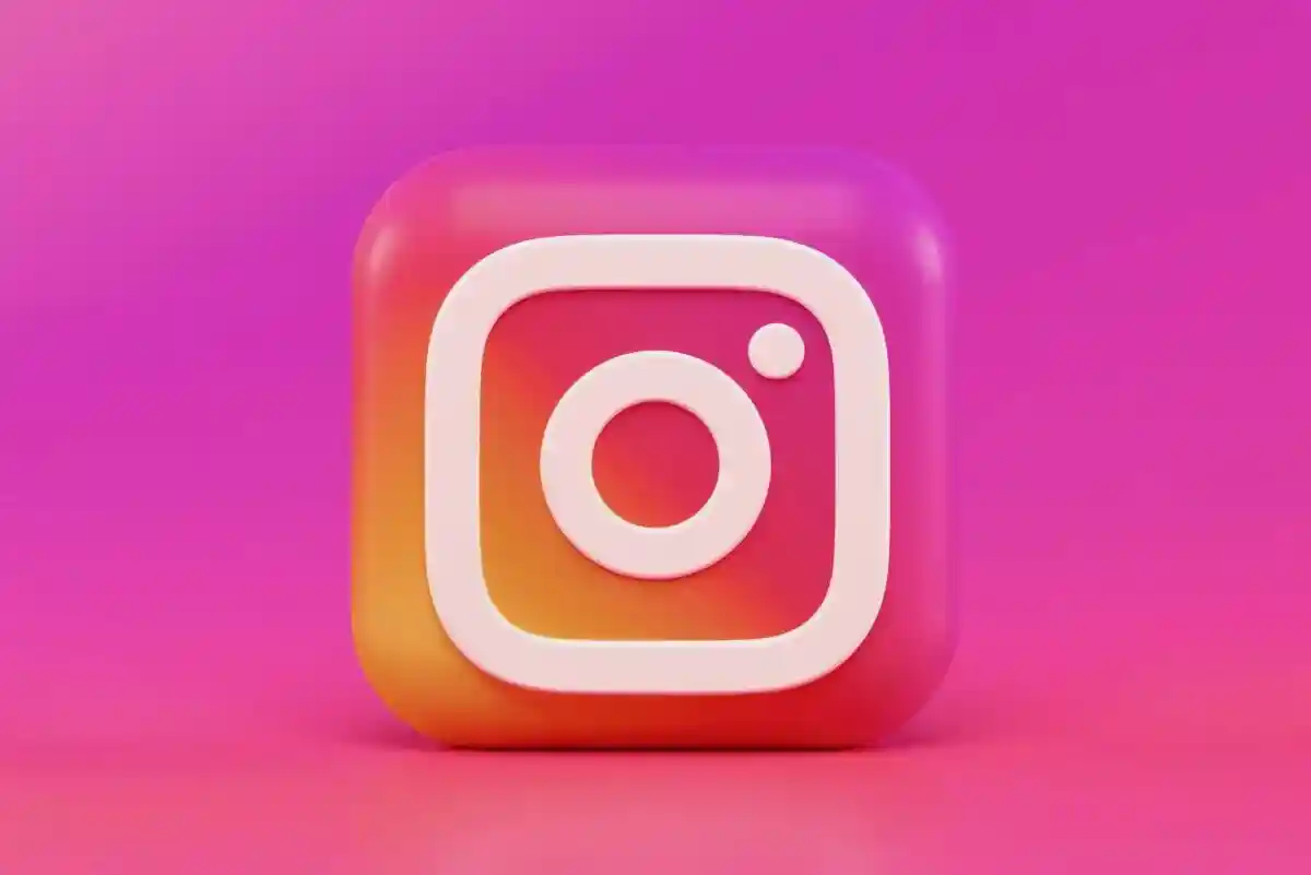 Instagram обновил приложение и сообщил о нововведениях Фото: Alexander Shatov/Shutterstock.com