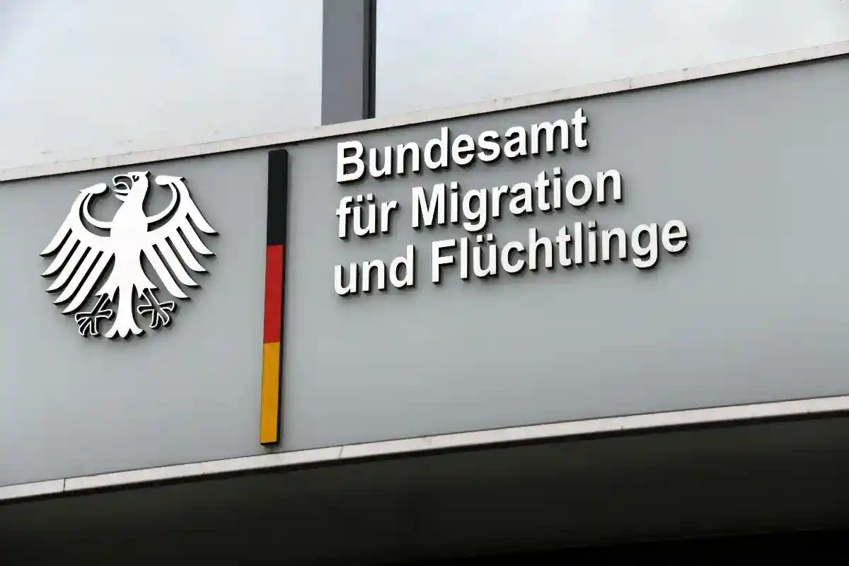 В период с января по конец сентября 2021 года количество заявлений о предоставлении убежища в Германии выросло на 33% до 100 240 дел. Фото: nitpicker / Shutterstock.com 