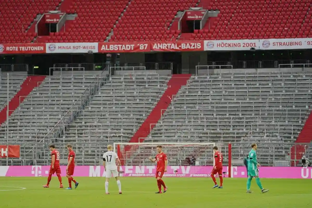 Игра на "Альянц Арене" без зрителей. Фото: Bayern & Germany / twitter.com