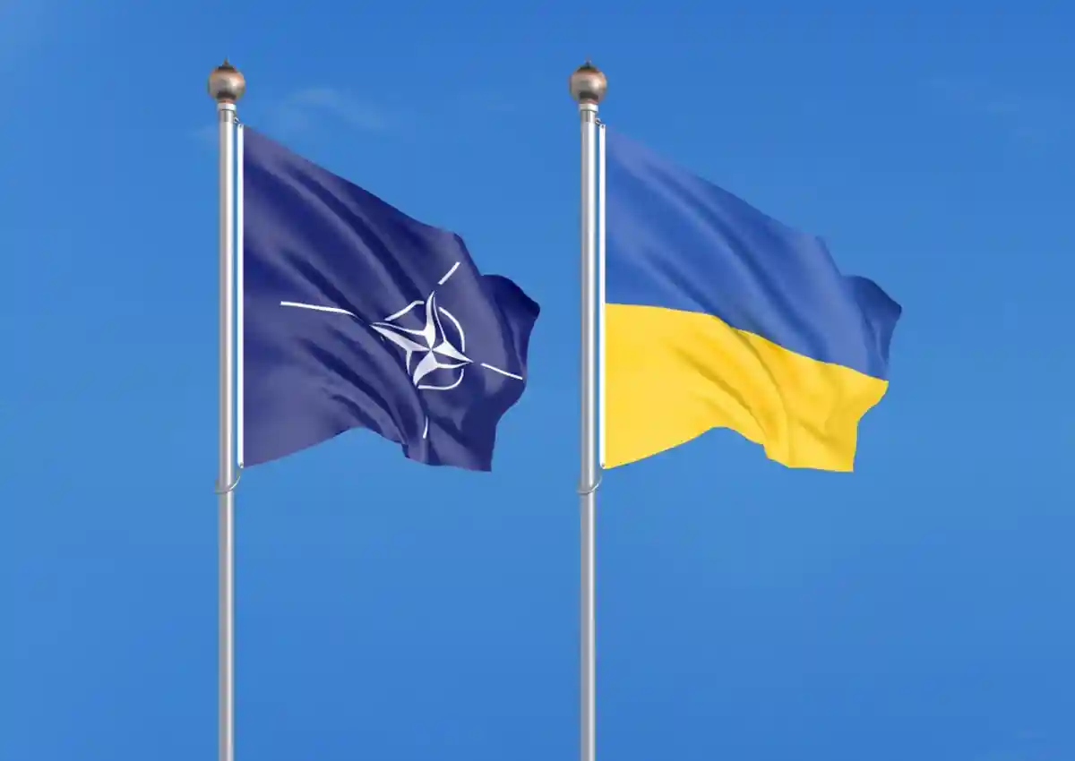 Украина договаривается с НАТО о санкциях и военном сотрудничестве против России