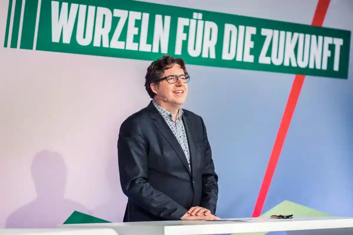 Голосование «Зеленых» Фото: Автор: twitter-аккаунт BÜNDNIS 90/DIE GRÜNEN / @Die_Gruenen