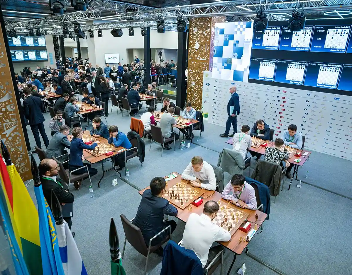 Игровой зал турнира. Фото: Chess.com