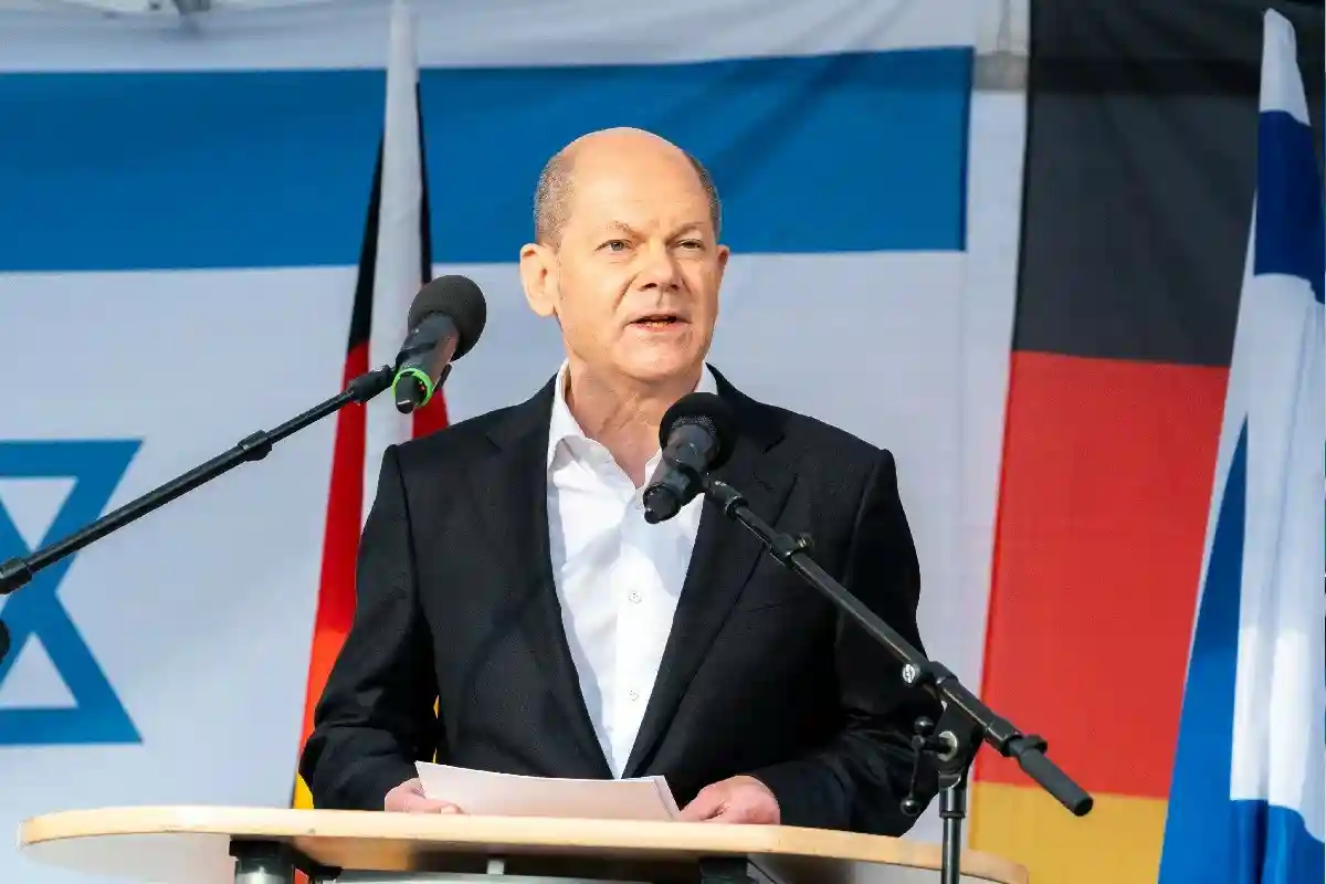 Олаф Шольц представил программу коалиционного правительства Германии