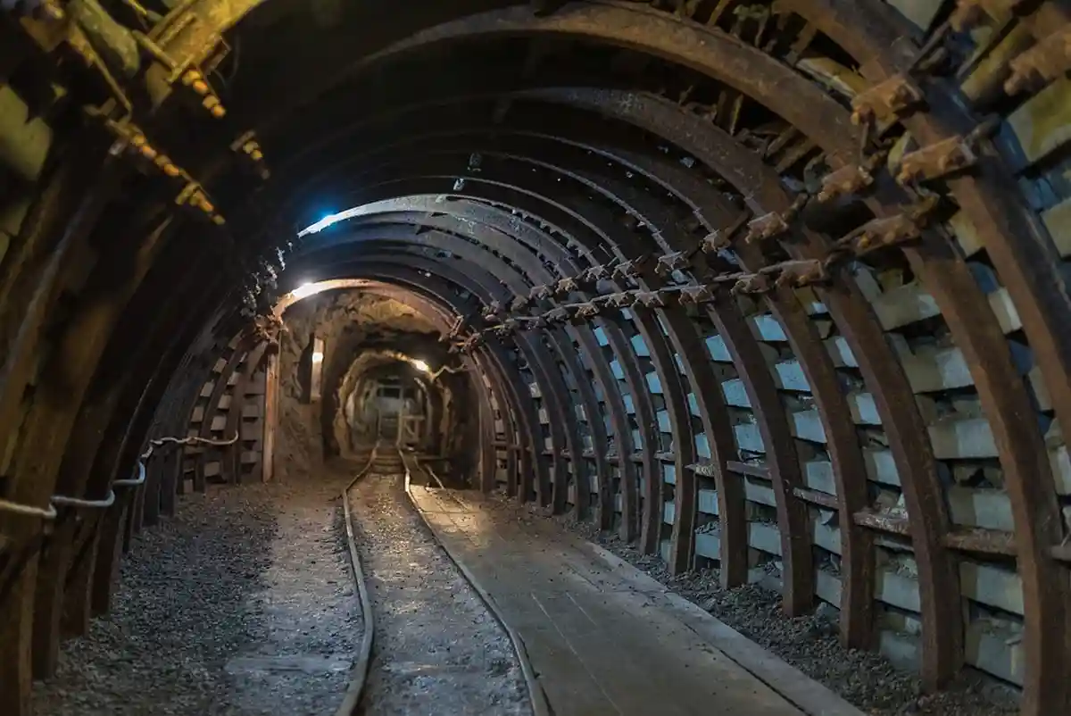 Работы по обратной засыпке шахты Проспер в Ботропе начались в начале октября. Dziurek / shutterstock.com