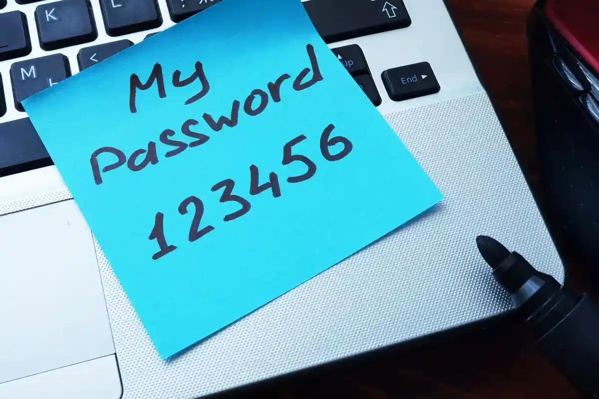 Легкие пароли открывают двери киберпреступникам.