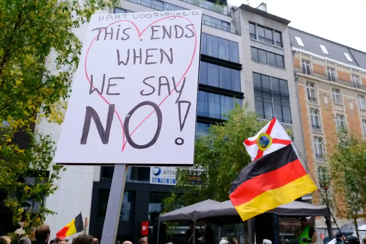 В Германии прошли новые протесты против коронавирусных ограничений