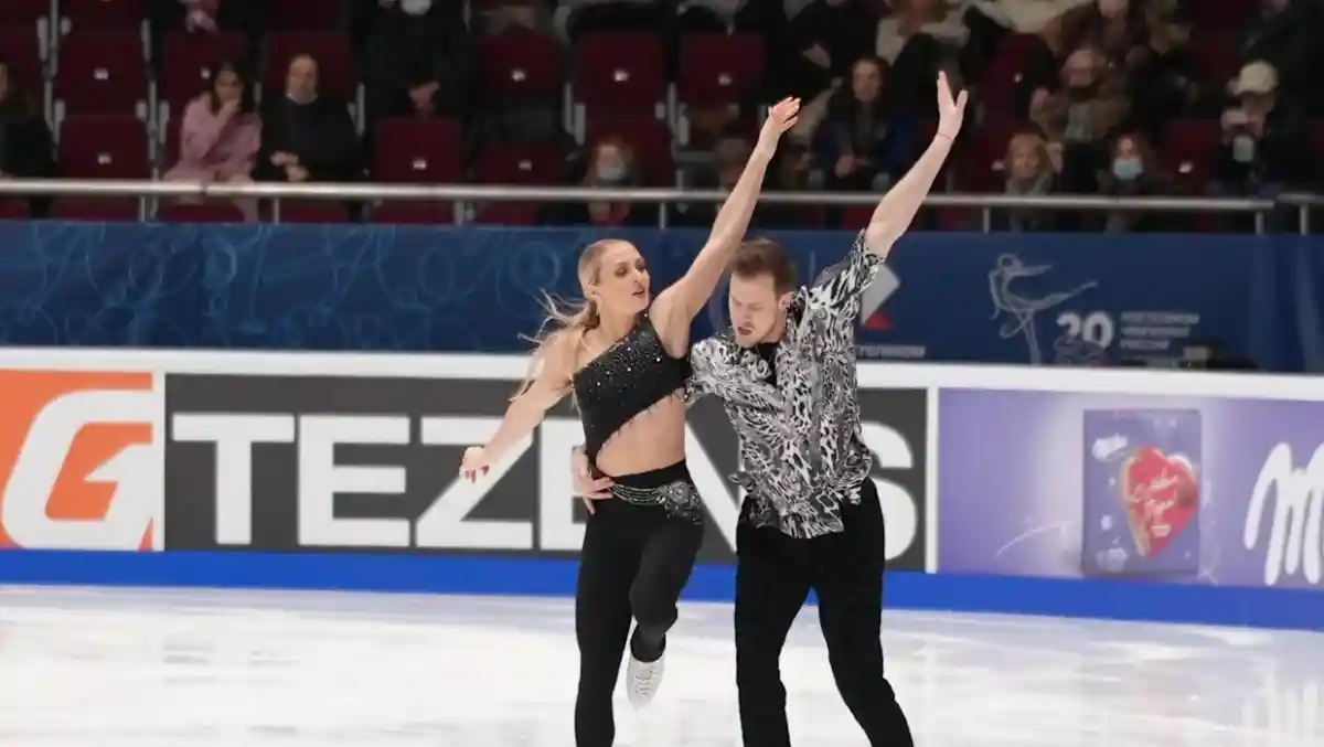 Сборная России заняла первое место в танцах на льду на Чемпионате Европы по фигурному катанию. Германия — 12‑е
