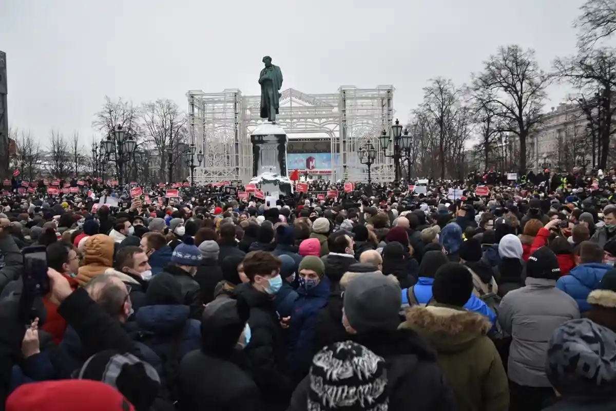 ФСИН требует посадить Олега Навального по делу о протестах 23 января 2021 года. Фото: demm28 / shutterstock.com