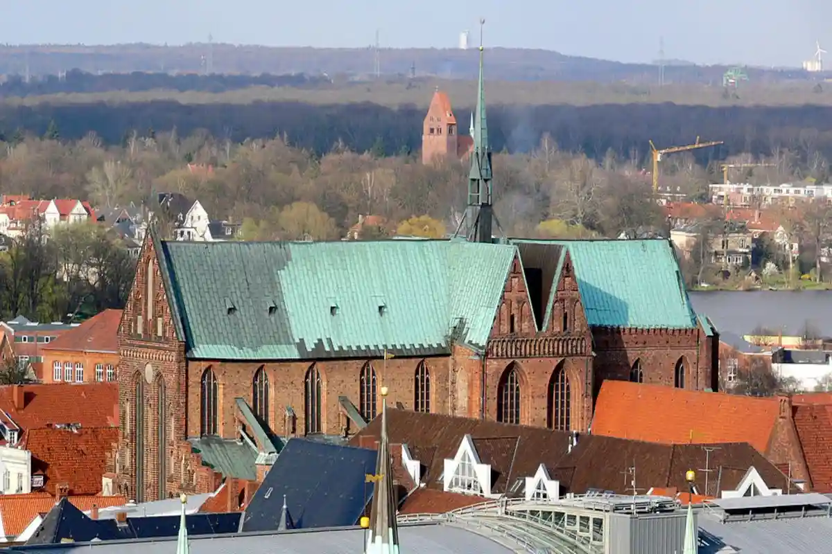 Церковь Святого Петра до восстановления. Фото: Andreas Praefcke / commons.wikimedia.org