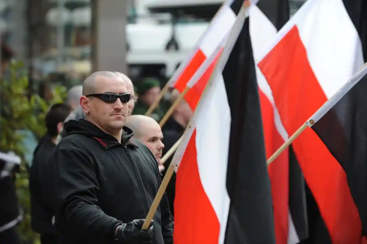 Неонацист. Фото: rkl_foto / shutterstock.com