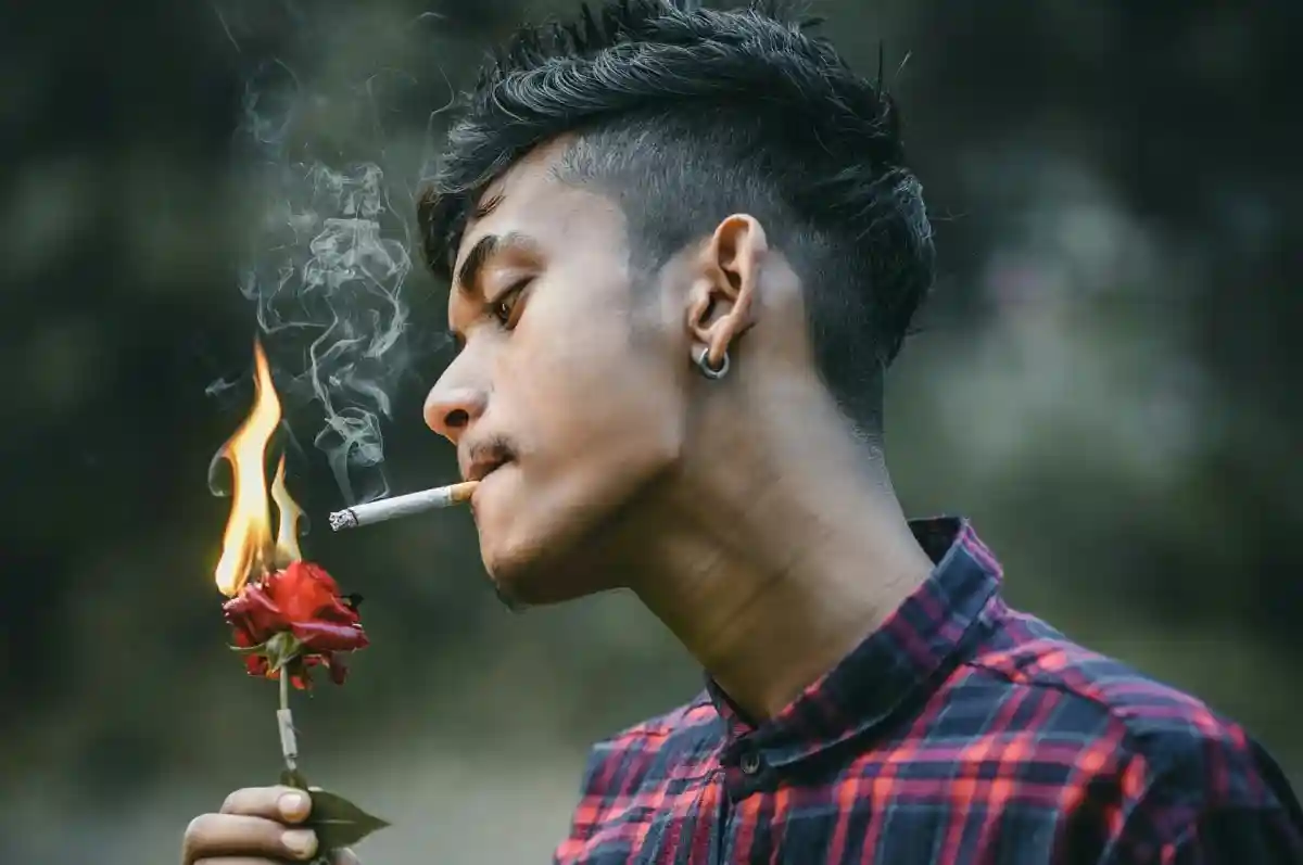 Повышение цен на сигареты: как на этом заметно обогатиться? Фото: Ranadeep Bania/Unsplash.com