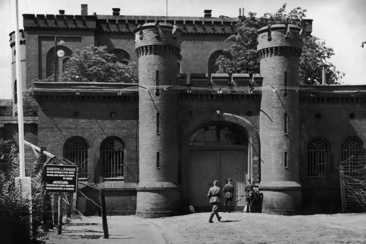 Тюрьма в городе Шпандау. Фото: Hulton Archive / Getty Images