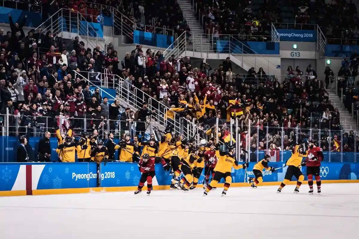 Состав сборной Германии по хоккею на Олимпиаду в Пекине.