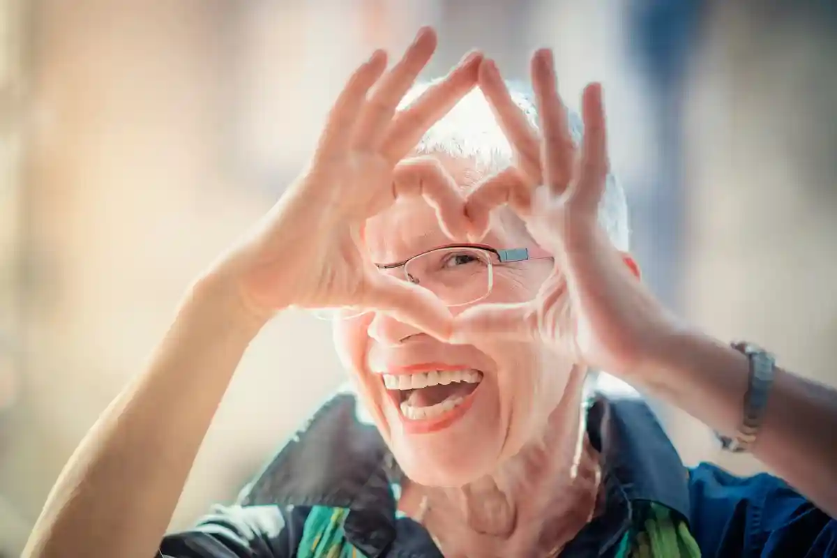 Советы от 100-летних стариков о жизни, отношениях, здоровье